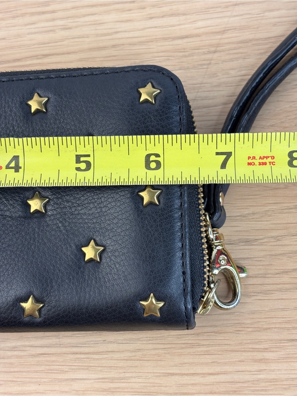 Fossil Black‎ Star-Studded Leather Zip-Around Wristlet Wallet/Clutch - Picture 9 of 11